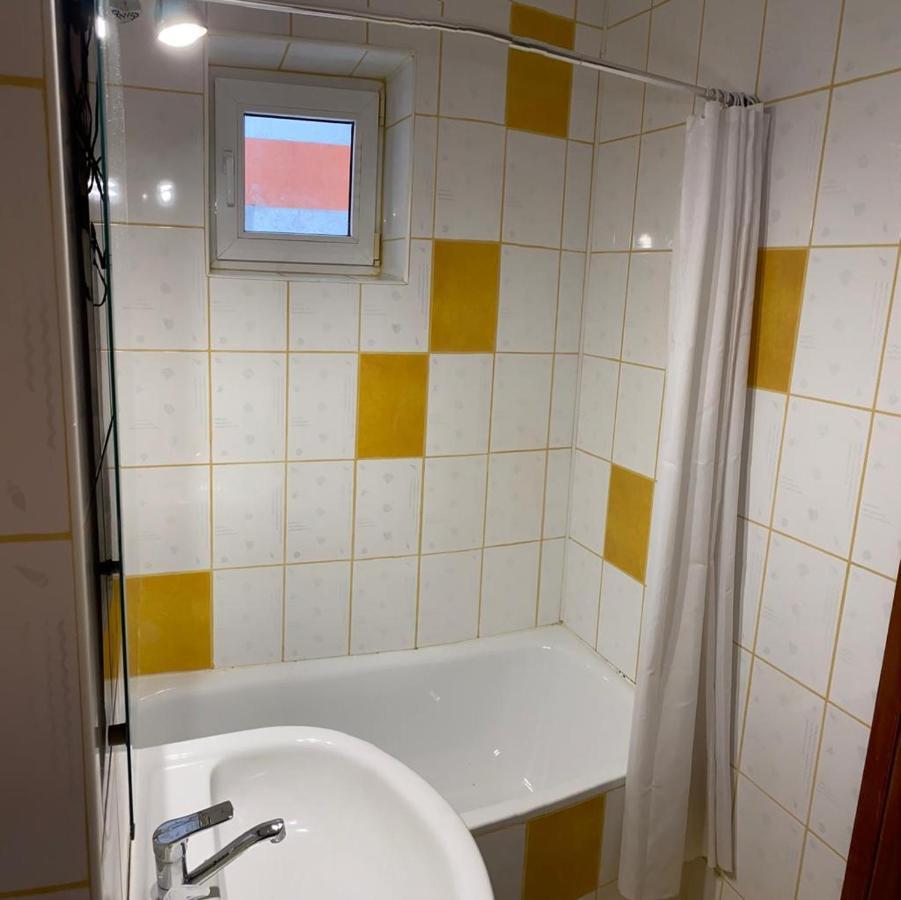 Zorilor Lägenhet Suceava Exteriör bild